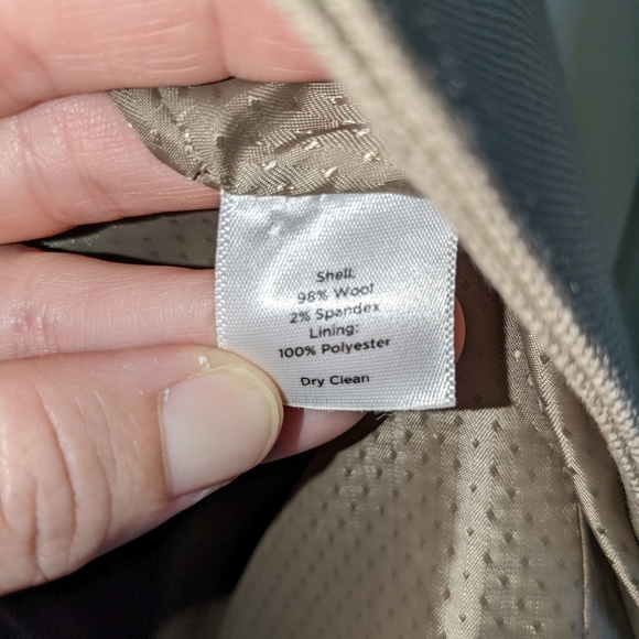 Talbots Wool Blazer Light tan with Gold Buttons Fully lined Size 10 Petite - Picture 12 of 16